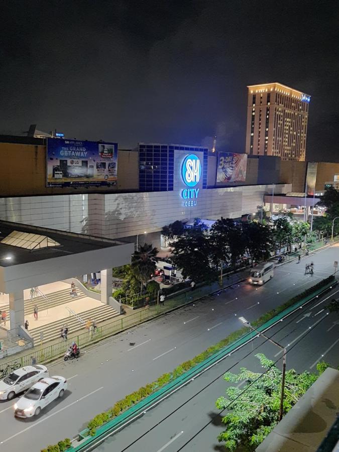 1809 Sunvida Tower Condo Across Sm City Cebu Kültér fotó